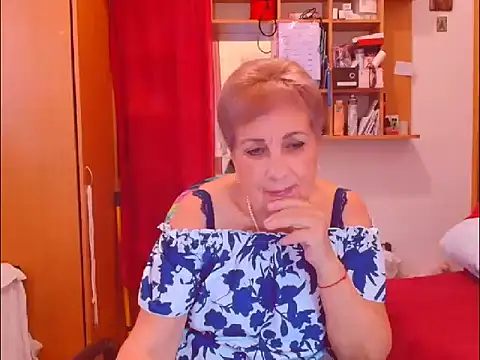 Snapshot of Victoria5643 chatting on 10-24-25, 01:18 Victoria5643 online show from 10-24-25, 01:18