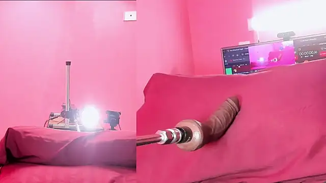 Snapshot of Criistal_Thompson chatting on 02-10-25, 08:00 Criistal Thompson online show from 02-10-25, 08:00