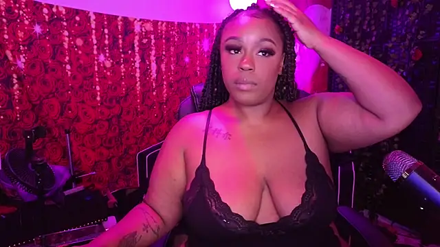 Snapshot of cheriserozequeen chatting on 05-16-26, 12:51 cheriserozequeen online show from 05-16-26, 12:51
