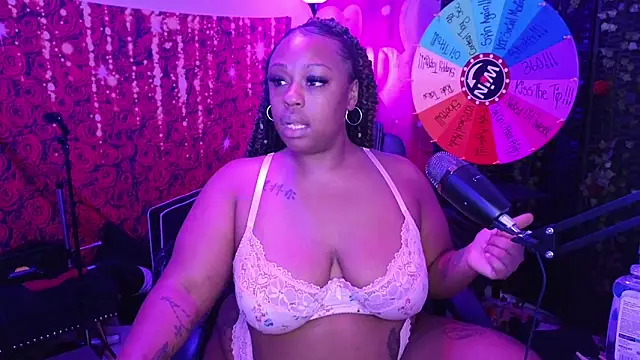 Snapshot of cheriserozequeen chatting on 05-27-26, 02:19 cheriserozequeen online show from 05-27-26, 02:19
