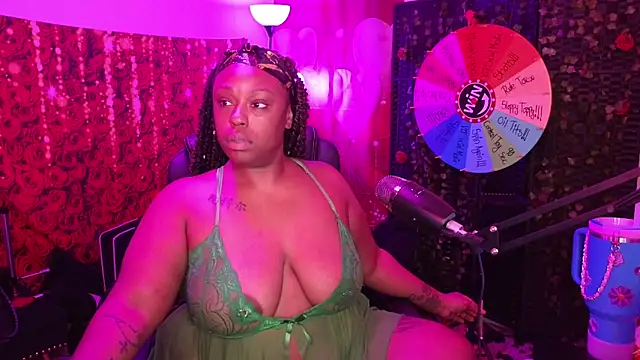 Snapshot of cheriserozequeen chatting on 05-28-26, 05:10 cheriserozequeen online show from 05-28-26, 05:10