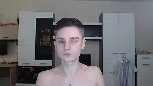 Snapshot of angryzan chatting on 12-25-24, 08:07 angryzan online show from 12-25-24, 08:07