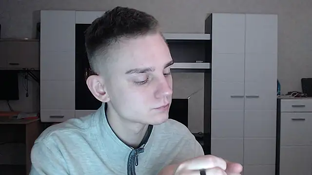 Snapshot of angryzan chatting on 01-13-25, 03:45 angryzan online show from 01-13-25, 03:45