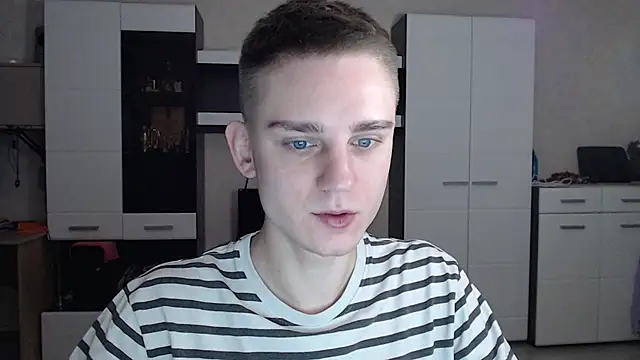 Snapshot of angryzan chatting on 01-17-25, 04:06 angryzan online show from 01-17-25, 04:06