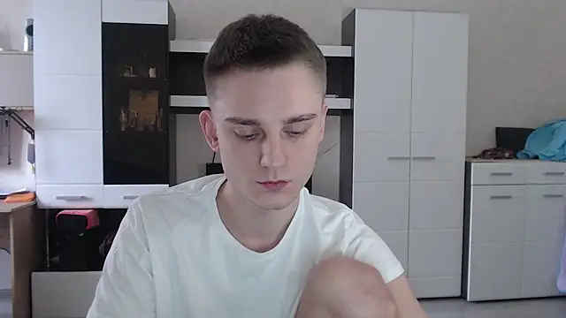 Snapshot of angryzan chatting on 01-23-25, 10:22 angryzan online show from 01-23-25, 10:22