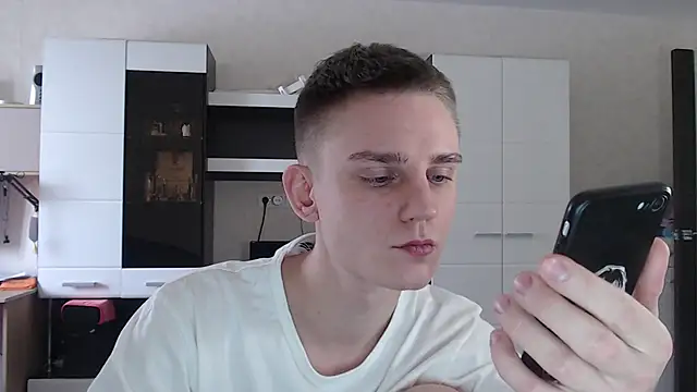 Snapshot of angryzan chatting on 01-24-25, 10:11 angryzan online show from 01-24-25, 10:11