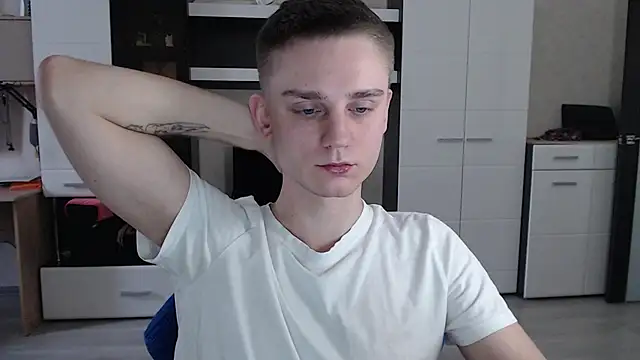 Snapshot of angryzan chatting on 01-27-25, 06:52 angryzan online show from 01-27-25, 06:52