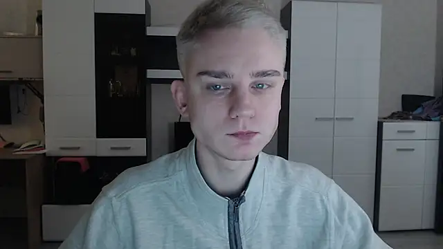 Snapshot of angryzan chatting on 02-13-25, 04:43 angryzan online show from 02-13-25, 04:43