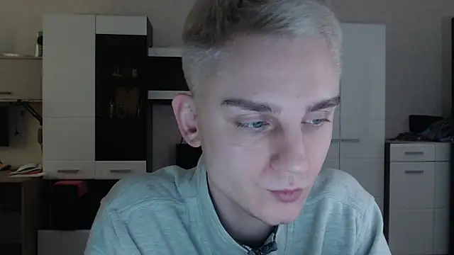 Snapshot of angryzan chatting on 02-13-25, 10:55 angryzan online show from 02-13-25, 10:55