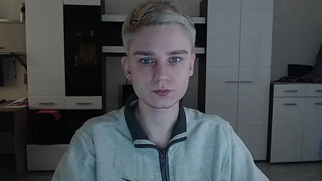 Snapshot of angryzan chatting on 02-26-25, 05:20 angryzan online show from 02-26-25, 05:20