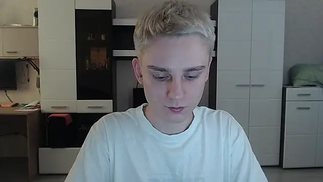 Snapshot of angryzan chatting on 02-27-25, 06:07 angryzan online show from 02-27-25, 06:07