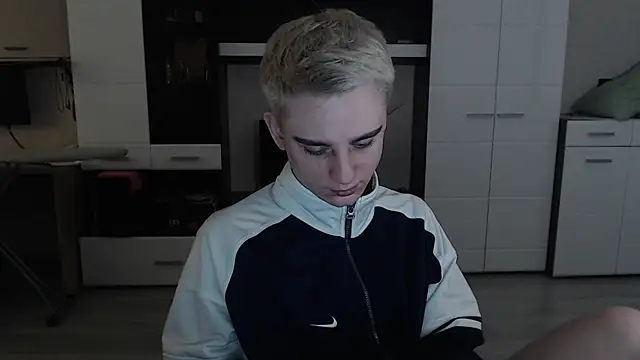 Snapshot of angryzan chatting on 03-03-25, 05:42 angryzan online show from 03-03-25, 05:42