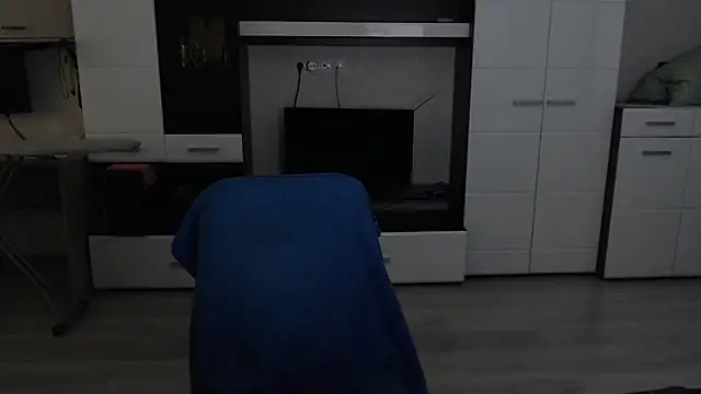 Snapshot of angryzan chatting on 03-05-25, 07:16 angryzan online show from 03-05-25, 07:16