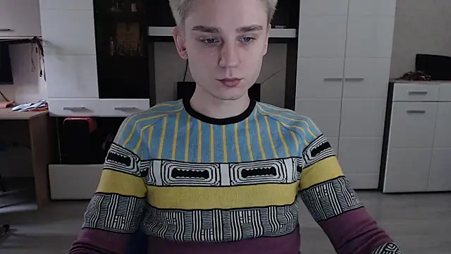 Snapshot of angryzan chatting on 03-20-25, 04:40 angryzan online show from 03-20-25, 04:40