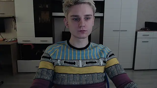 Snapshot of angryzan chatting on 03-20-25, 07:47 angryzan online show from 03-20-25, 07:47