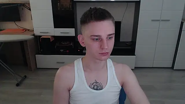 Snapshot of angryzan chatting on 10-02-25, 04:52 angryzan online show from 10-02-25, 04:52