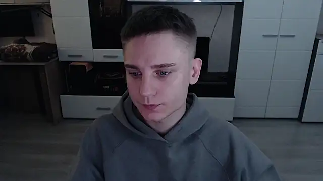 Snapshot of angryzan chatting on 10-09-25, 04:54 angryzan online show from 10-09-25, 04:54