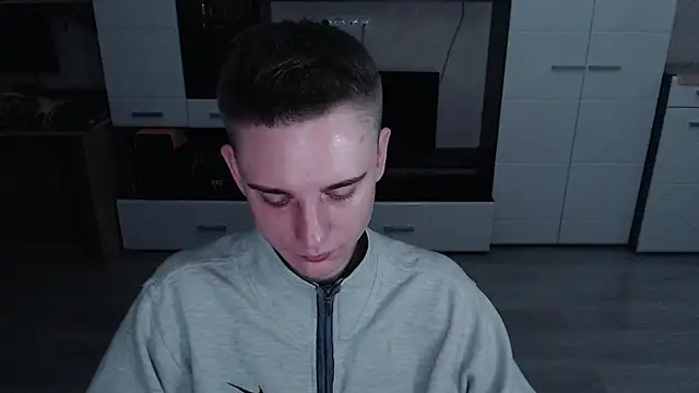 Snapshot of angryzan chatting on 10-23-25, 04:23 angryzan online show from 10-23-25, 04:23