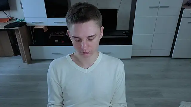 Snapshot of angryzan chatting on 11-11-25, 06:46 angryzan online show from 11-11-25, 06:46