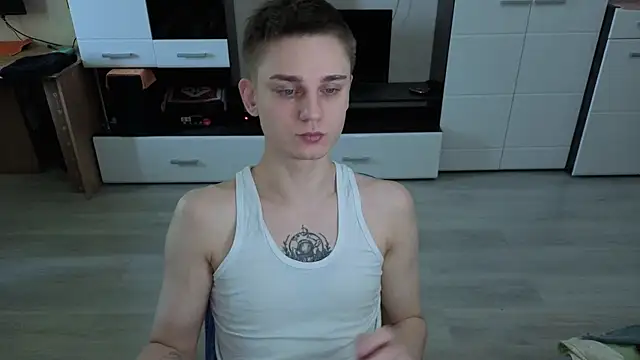 Snapshot of angryzan chatting on 11-17-25, 05:57 angryzan online show from 11-17-25, 05:57