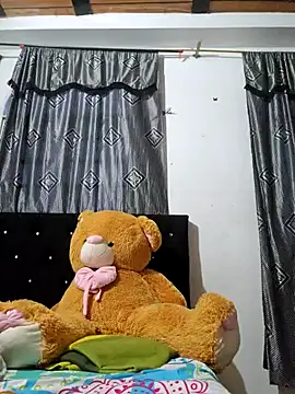 Snapshot of Sofia_Queen17 chatting on 01-05-25, 11:15 Sofia Queen17 online show from 01-05-25, 11:15