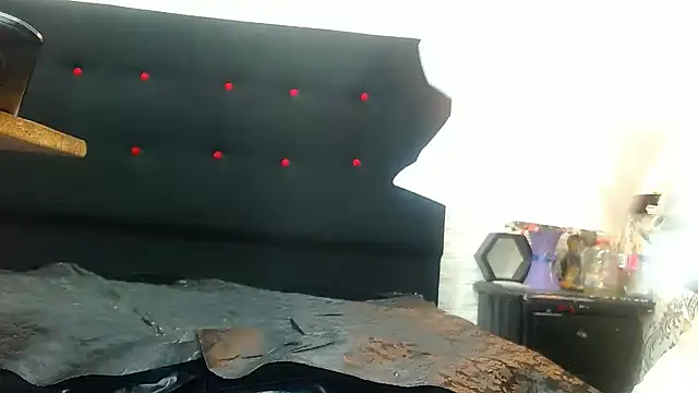 Snapshot of hairy_pussywet chatting on 12-14-24, 07:14 hairy pussywet online show from 12-14-24, 07:14