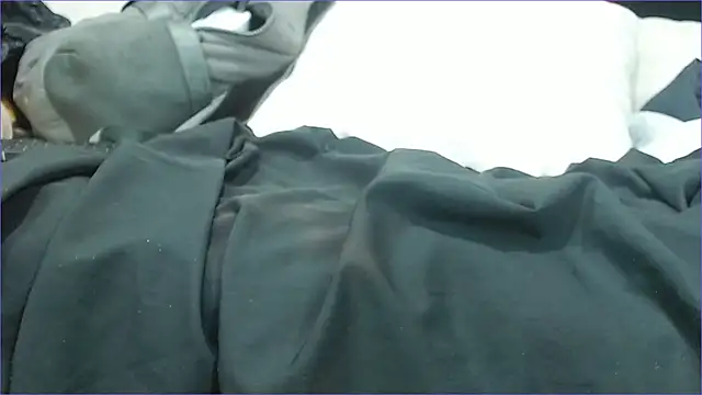 Snapshot of hairy_pussywet chatting on 02-15-25, 11:47 hairy pussywet online show from 02-15-25, 11:47