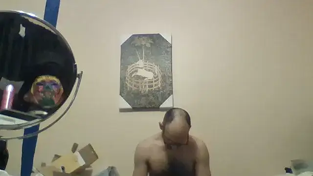 Snapshot of hailzeffn chatting on 06-02-26, 02:41 hailzeffn online show from 06-02-26, 02:41