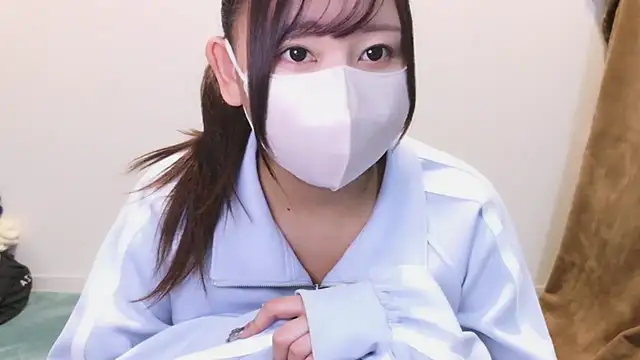 Snapshot of YUTSU_KI chatting on 01-05-25, 03:45 YUTSU KI online show from 01-05-25, 03:45