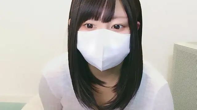 Snapshot of YUTSU_KI chatting on 10-11-25, 04:27 YUTSU KI online show from 10-11-25, 04:27