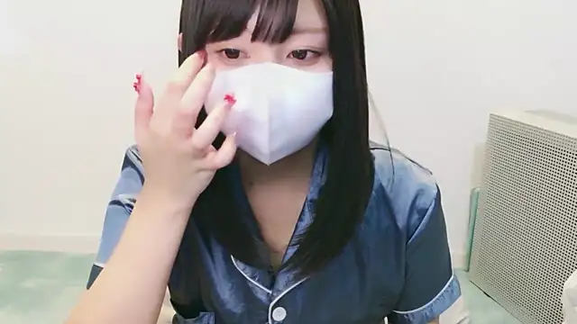 Snapshot of YUTSU_KI chatting on 10-18-25, 03:02 YUTSU KI online show from 10-18-25, 03:02