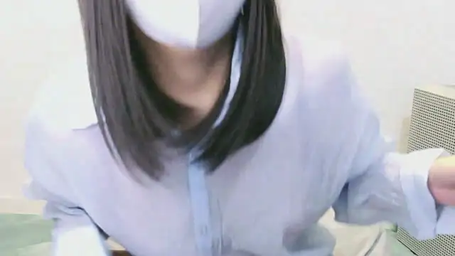 Snapshot of YUTSU_KI chatting on 10-19-25, 02:40 YUTSU KI online show from 10-19-25, 02:40