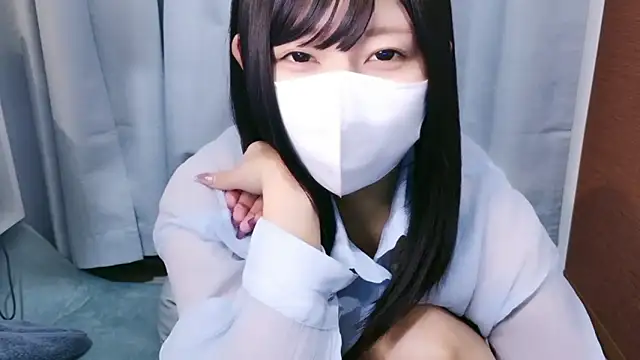 Snapshot of YUTSU_KI chatting on 04-13-26, 01:27 YUTSU KI online show from 04-13-26, 01:27