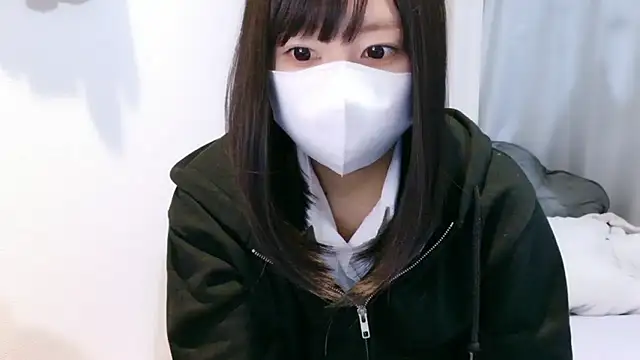 Snapshot of YUTSU_KI chatting on 05-05-26, 04:04 YUTSU KI online show from 05-05-26, 04:04