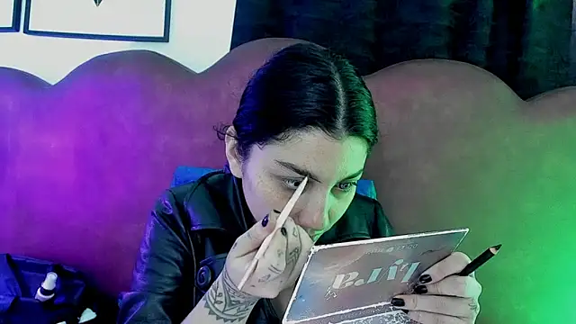 Snapshot of sophy_rock chatting on 05-30-26, 03:20 sophy rock online show from 05-30-26, 03:20
