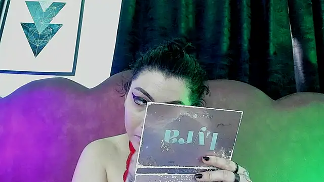 Snapshot of sophy_rock chatting on 06-02-26, 02:30 sophy rock online show from 06-02-26, 02:30