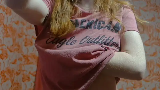 strawberrysmoothie online show from 01-17-25, 03:45