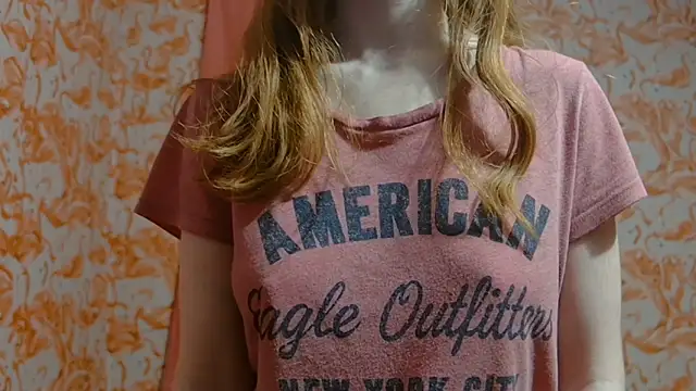 strawberrysmoothie online show from 01-19-25, 04:44