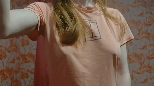 strawberrysmoothie online show from 02-05-25, 11:06