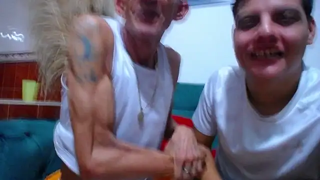 Snapshot of Leon_hot_X chatting on 01-23-25, 09:29 Leon hot X online show from 01-23-25, 09:29