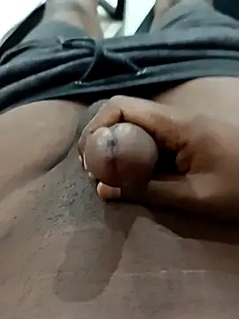 cooljohny22892 online show from 03-17-25, 07:37