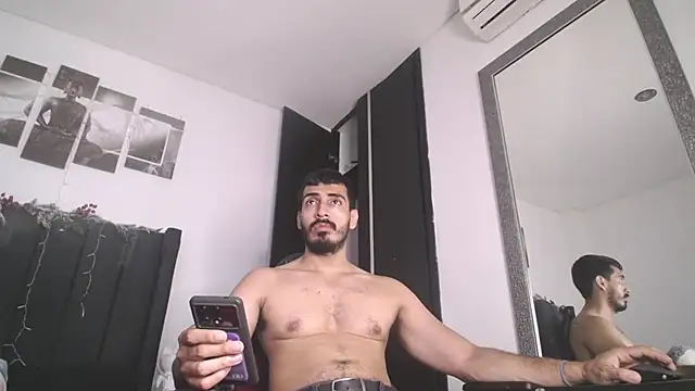 Snapshot of muscle_ares chatting on 12-05-24, 12:11 muscle ares online show from 12-05-24, 12:11