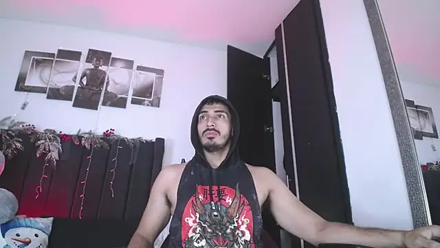 Snapshot of muscle_ares chatting on 12-21-24, 11:44 muscle ares online show from 12-21-24, 11:44