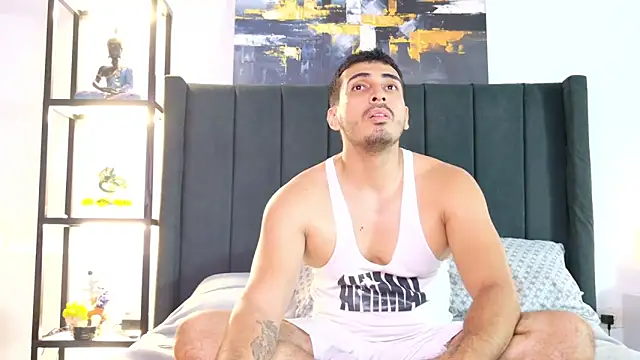 Snapshot of muscle_ares chatting on 05-18-26, 11:21 muscle ares online show from 05-18-26, 11:21