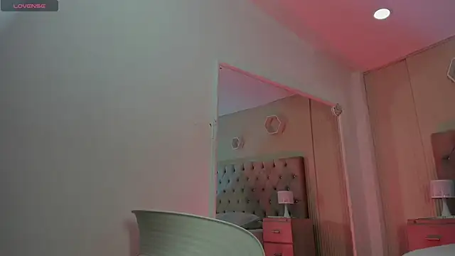 Agathaargent  online show from 11-26-25, 04:24