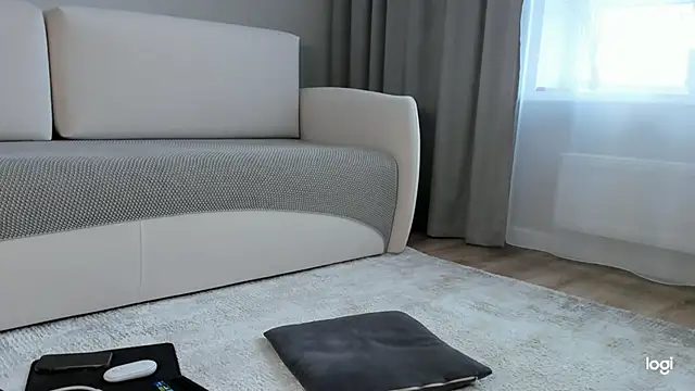 AmelinaLove online show from 04-12-26, 03:00