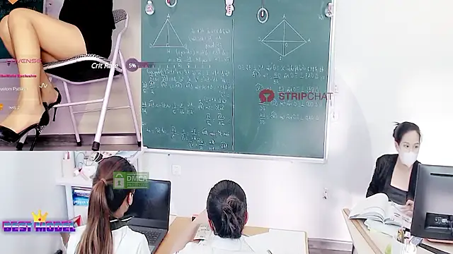 Snapshot of _Math_ chatting on 12-03-24, 12:06 Math online show from 12-03-24, 12:06