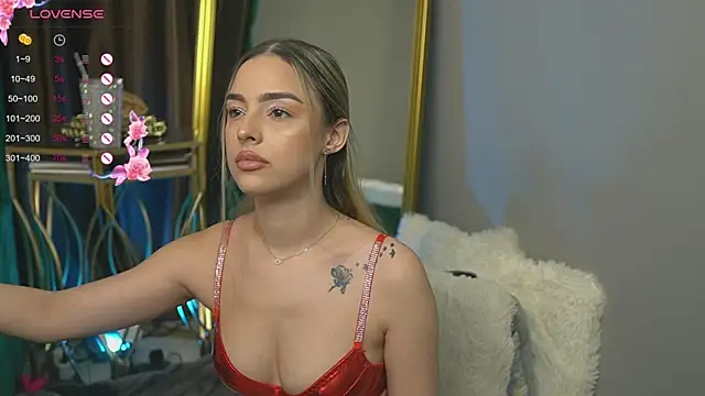 Snapshot of ScarletColes chatting on 03-20-25, 01:57 ScarletColes online show from 03-20-25, 01:57