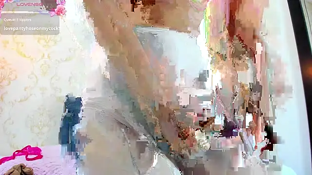 EIMY-ROBERTS online show from 10-29-25, 08:32