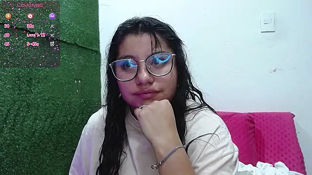 Miaa Smiith1 online show from 11-04-25, 10:03